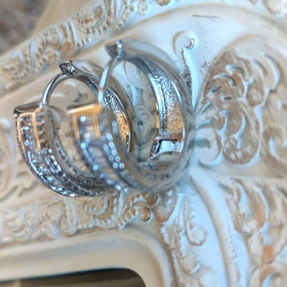 CZ BAGUETTE  Huggie Clip Earrings - Picture 6 of 10